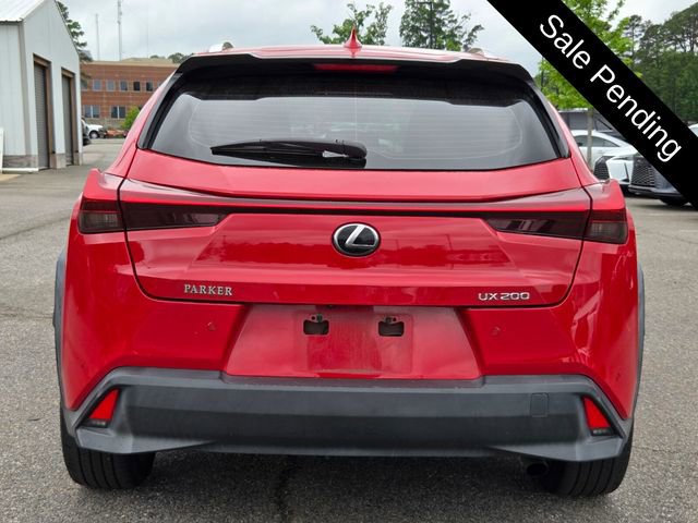 Certified 2020 Lexus UX 200 w/ Premium Package FWD image 4
