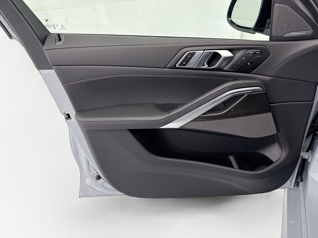 New 2027 BMW X6 M60i AWD/4WD image 23
