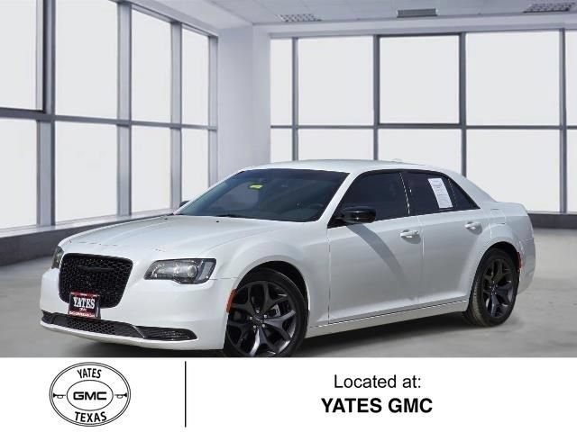 Used 2021 Chrysler 300 Touring w/ Sport Appearance Package RWD image 1
