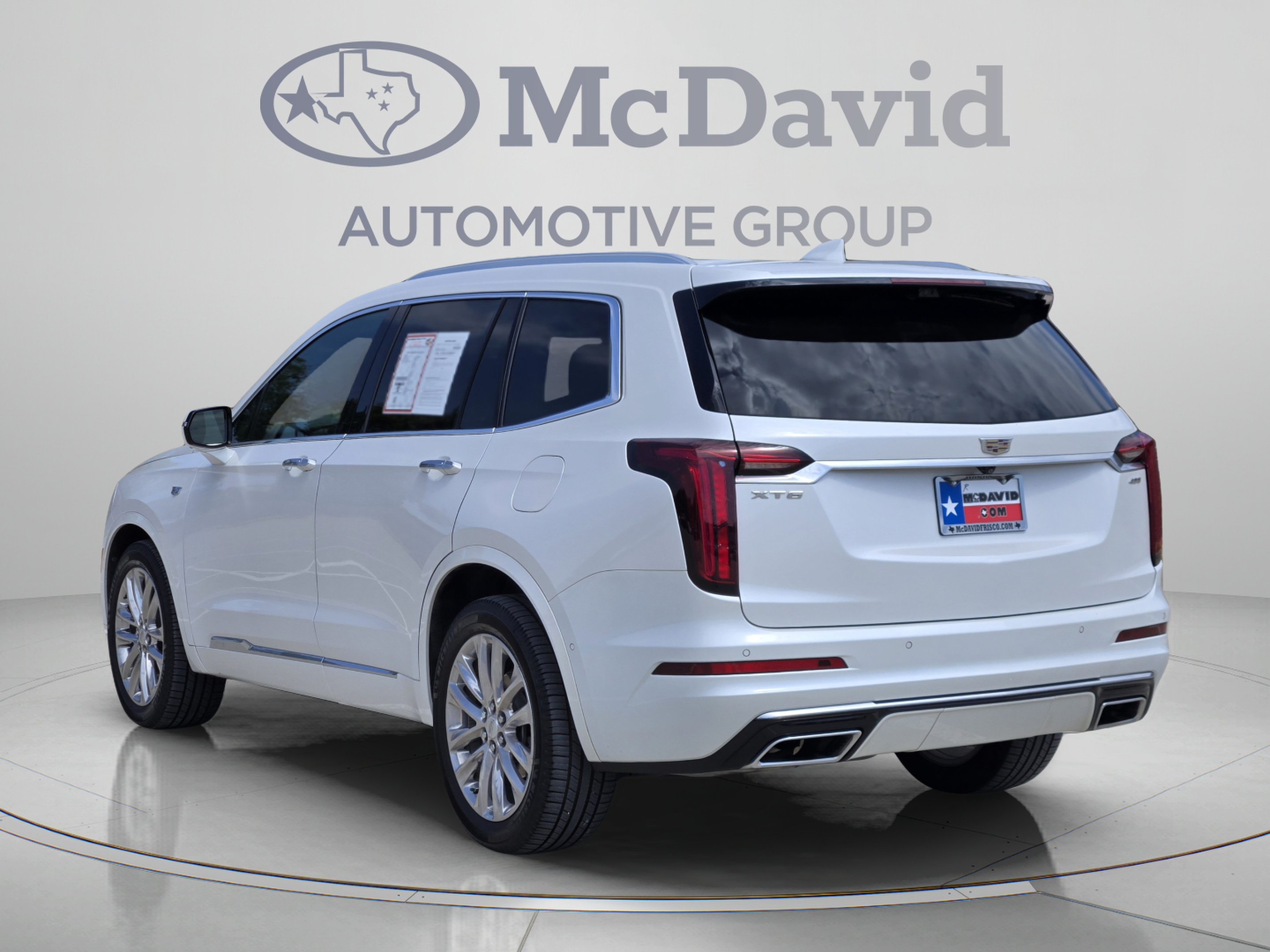 Used 2022 Cadillac XT6 Premium Luxury w/ Technology Package FWD image 4