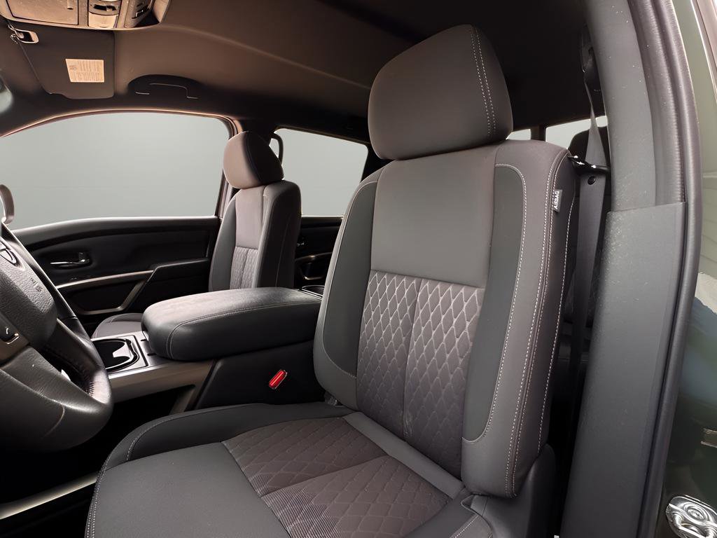 Used 2024 Nissan Titan SV w/ SV Bronze Edition Package image 22