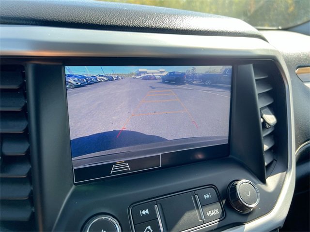 Used 2021 GMC Acadia SLE image 14