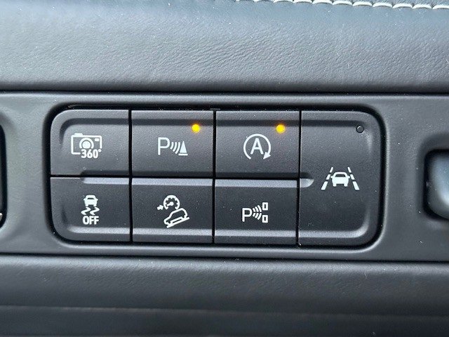 Used 2023 GMC Yukon XL Denali Ultimate image 38