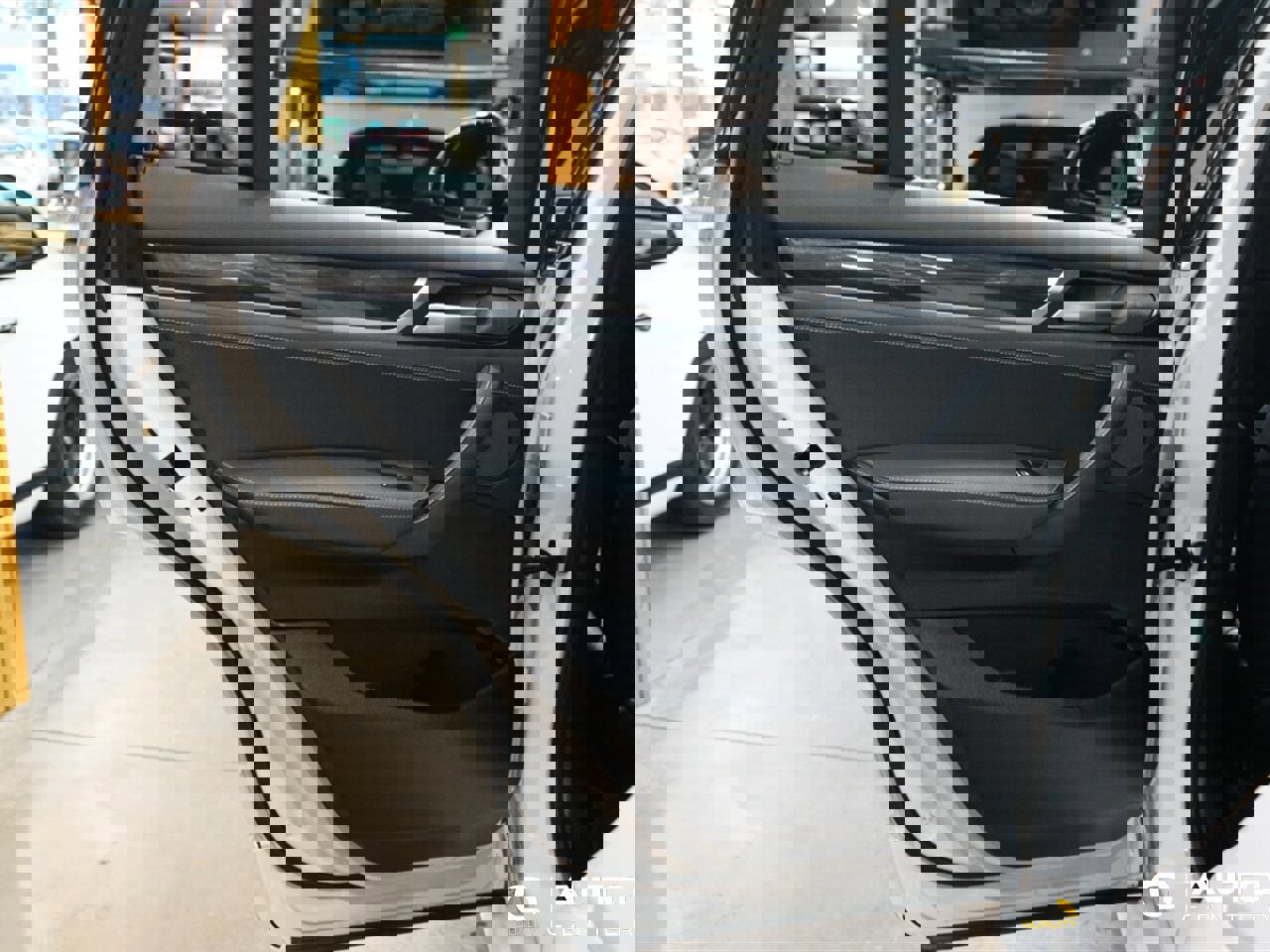 Used 2018 BMW X4 xDrive28i image 31