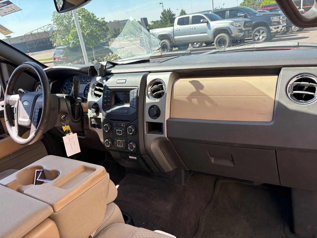 Used 2014 Ford F150 XLT w/ XLT Chrome Package AWD/4WD image 28