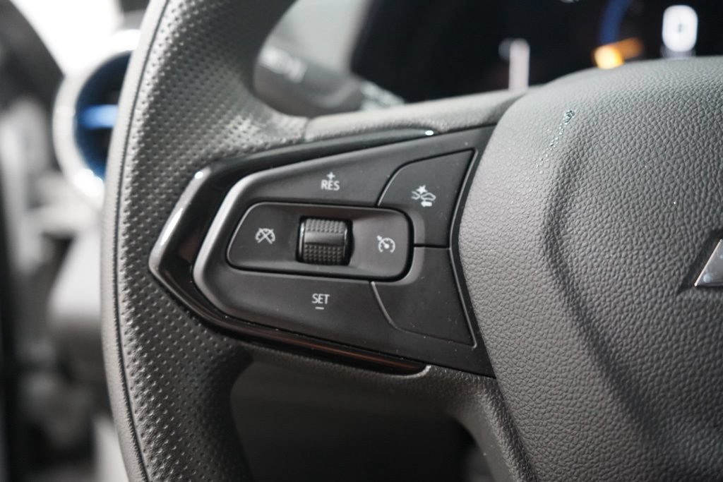 Used 2025 Chevrolet Trax LT FWD image 20
