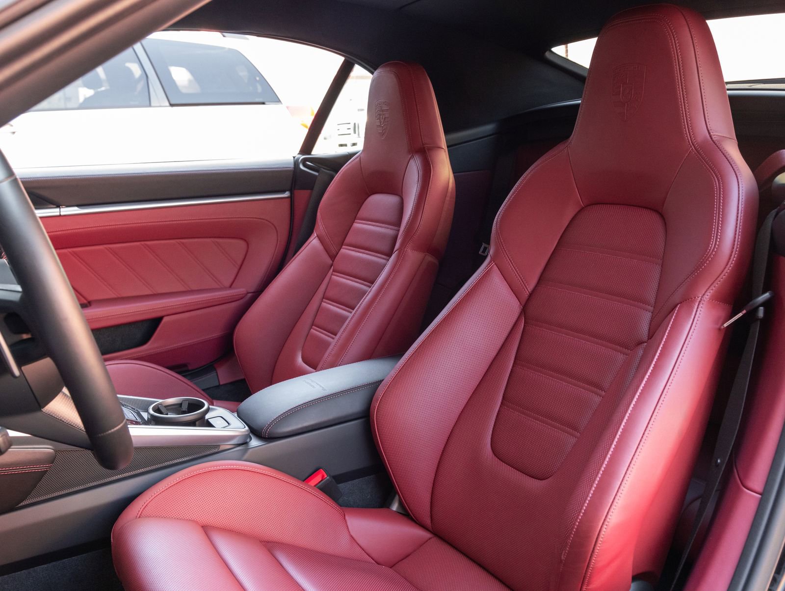 Certified 2025 Porsche 911 Turbo S image 5