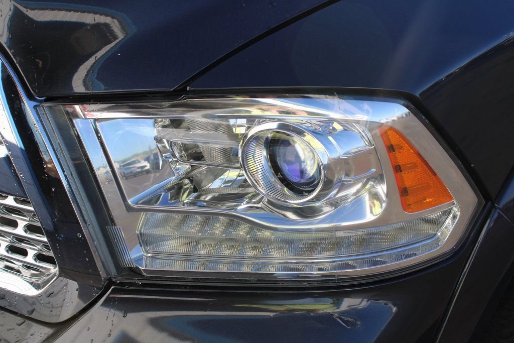 Used 2018 RAM 1500 Laramie w/ Convenience Group image 11