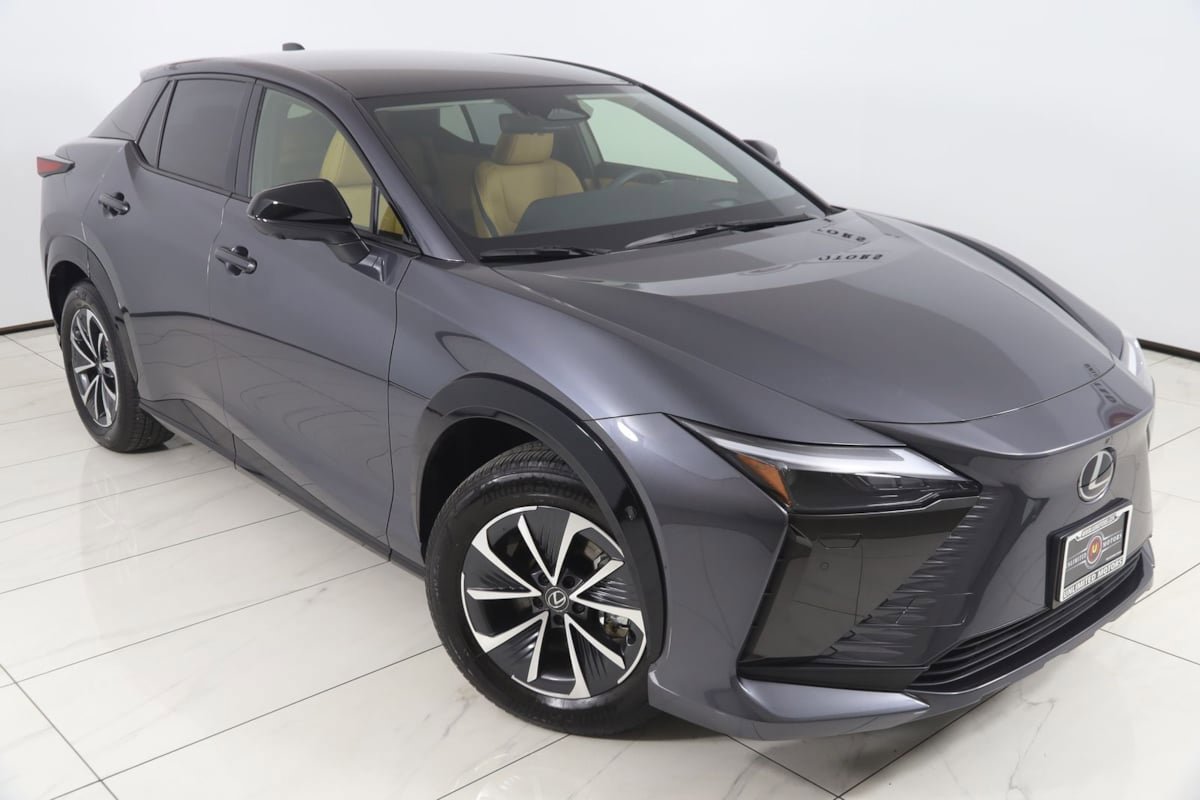 Used 2024 Lexus RZ 450e Premium w/ Technology Package AWD/4WD image 19