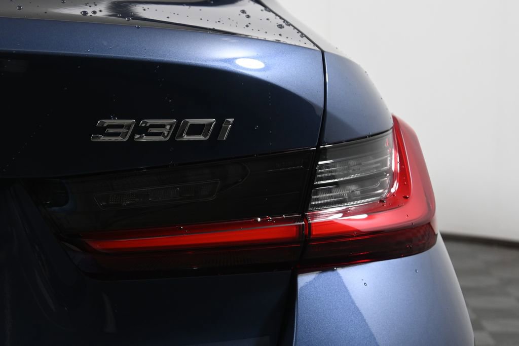 Used 2026 BMW 330i xDrive Sedan w/ Premium Package image 13