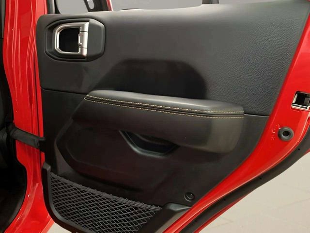 Used 2025 Jeep Wrangler Unlimited Sahara w/ Safety Group image 78