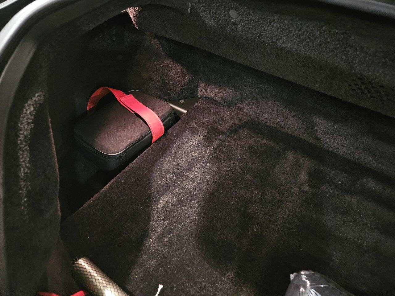 Used 2014 Aston Martin Vanquish Volante image 11