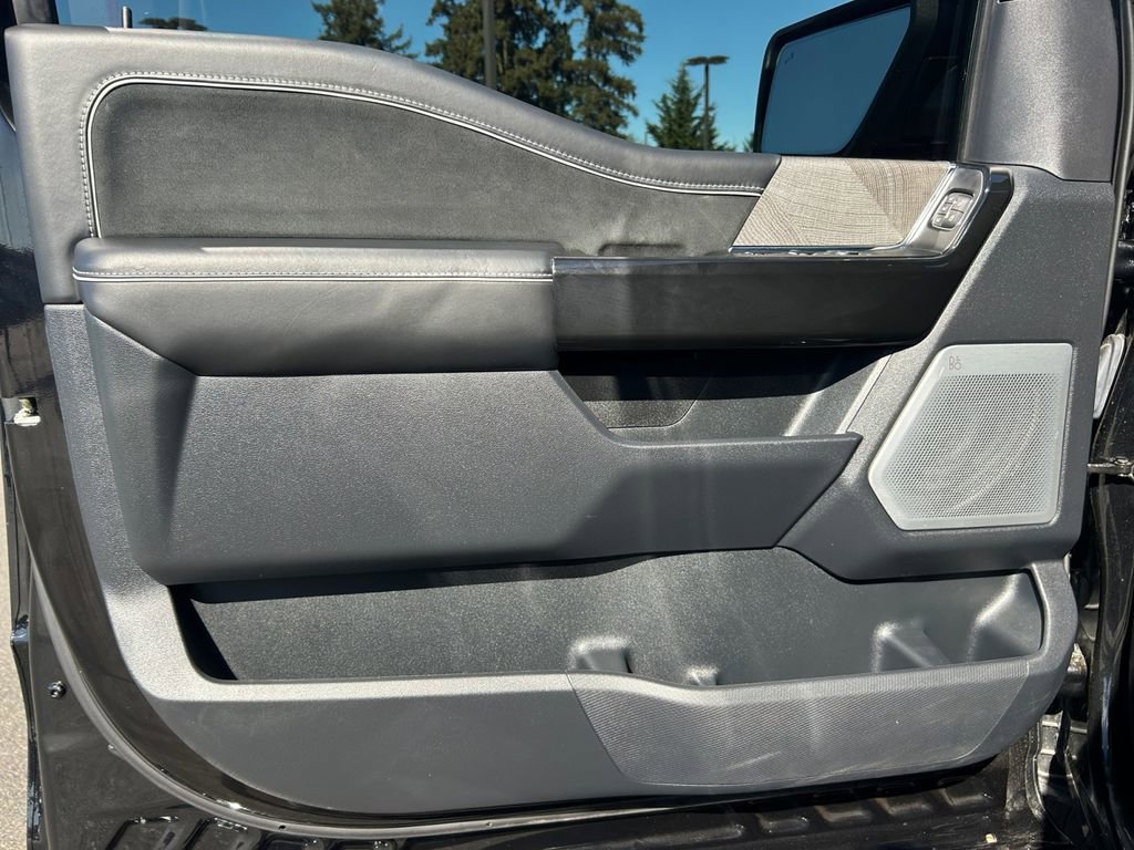 Used 2024 Ford F150 Lightning Platinum AWD/4WD image 20