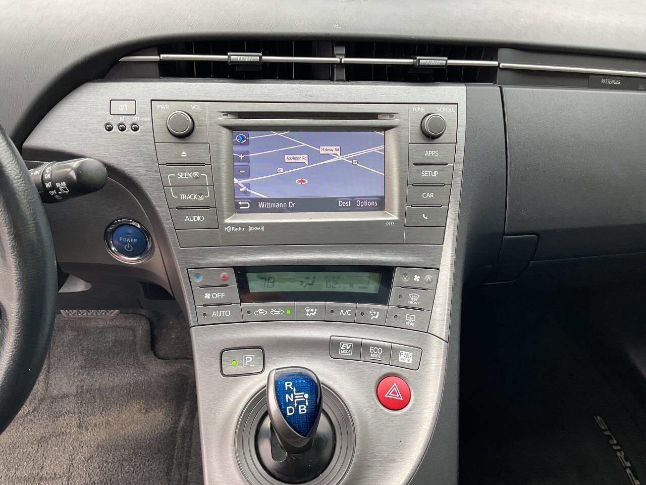 Used 2015 Toyota Prius Persona Series FWD image 20