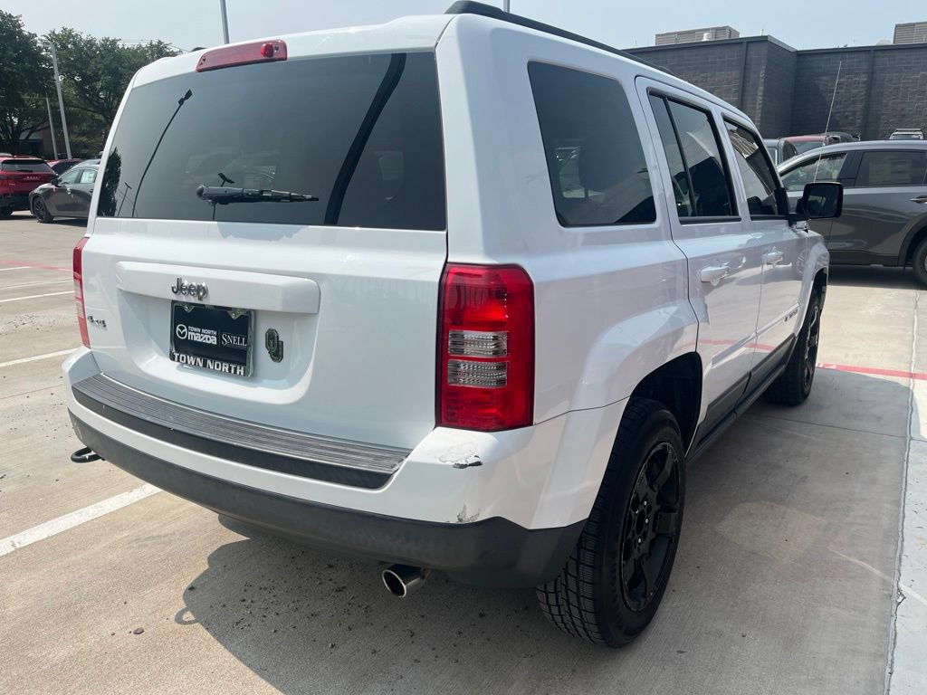 Used 2017 Jeep Patriot Sport w/ Power Value Group AWD/4WD image 3