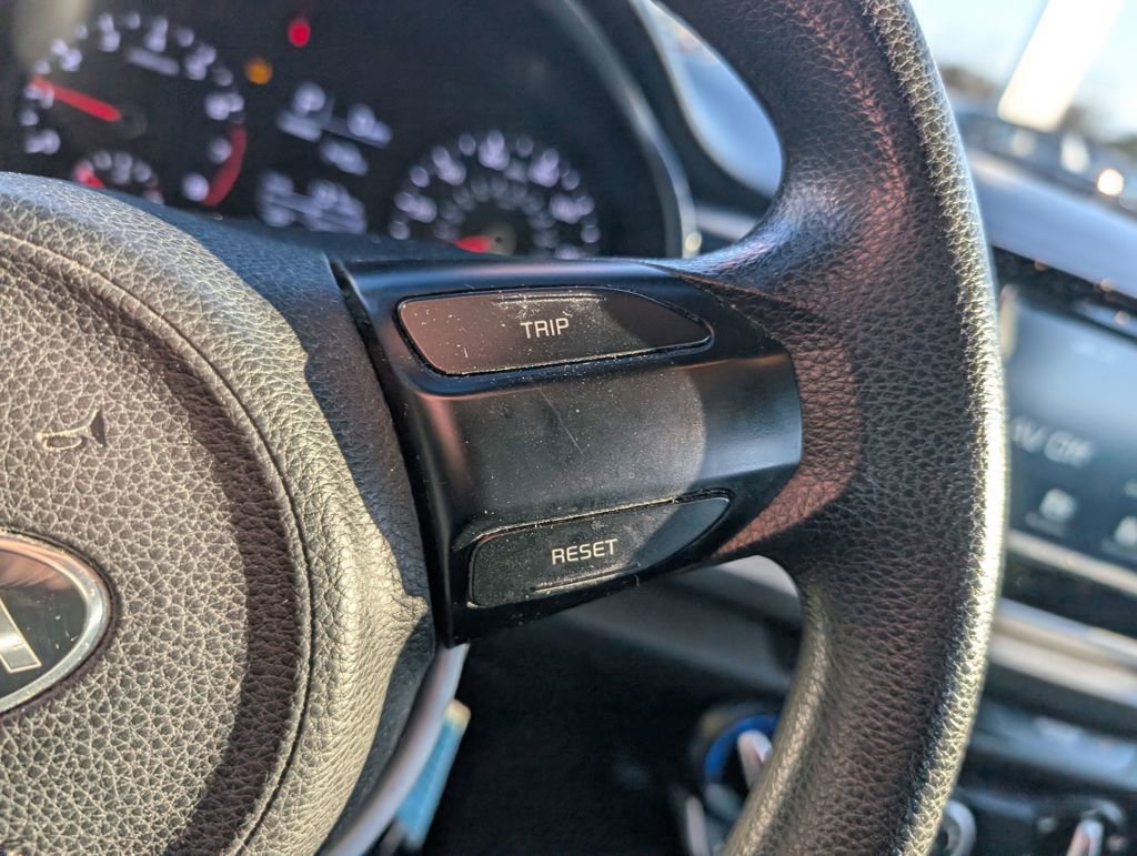 Used 2020 Kia Rio LX image 18