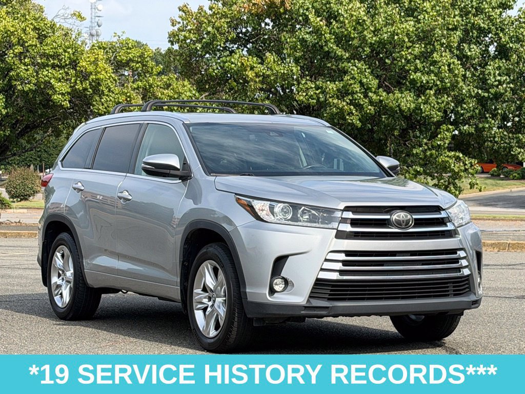 Used 2017 Toyota Highlander Limited AWD/4WD image 12