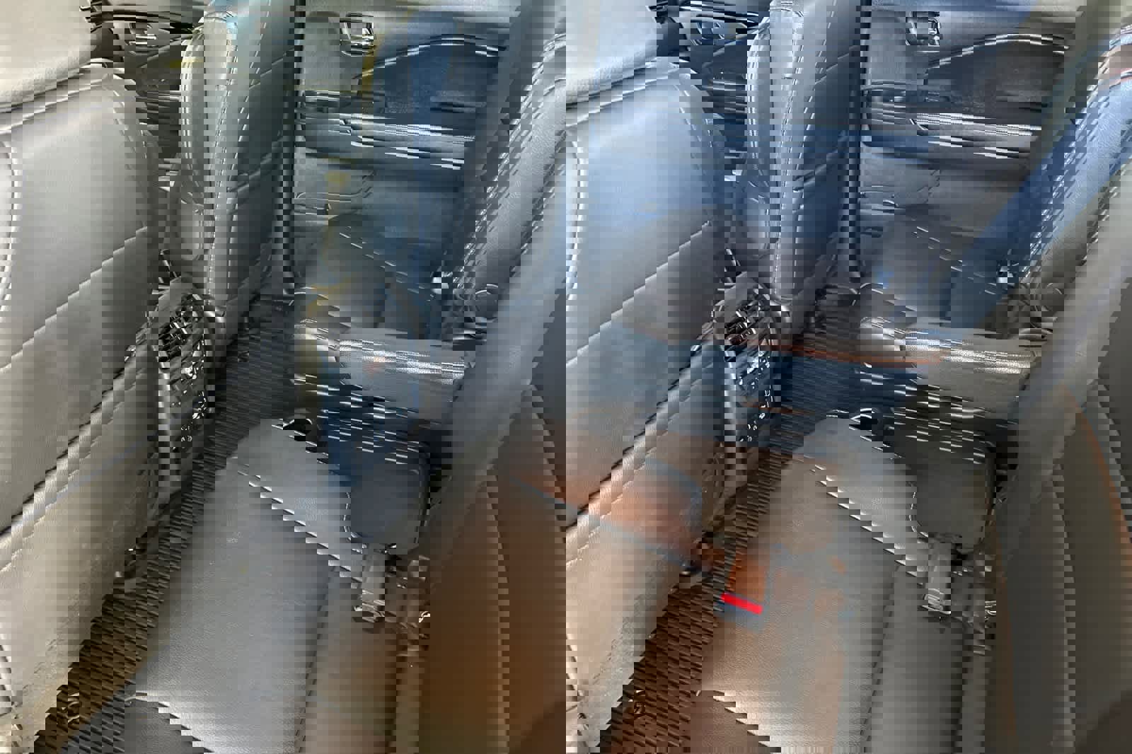 Used 2019 Honda Pilot Touring image 4