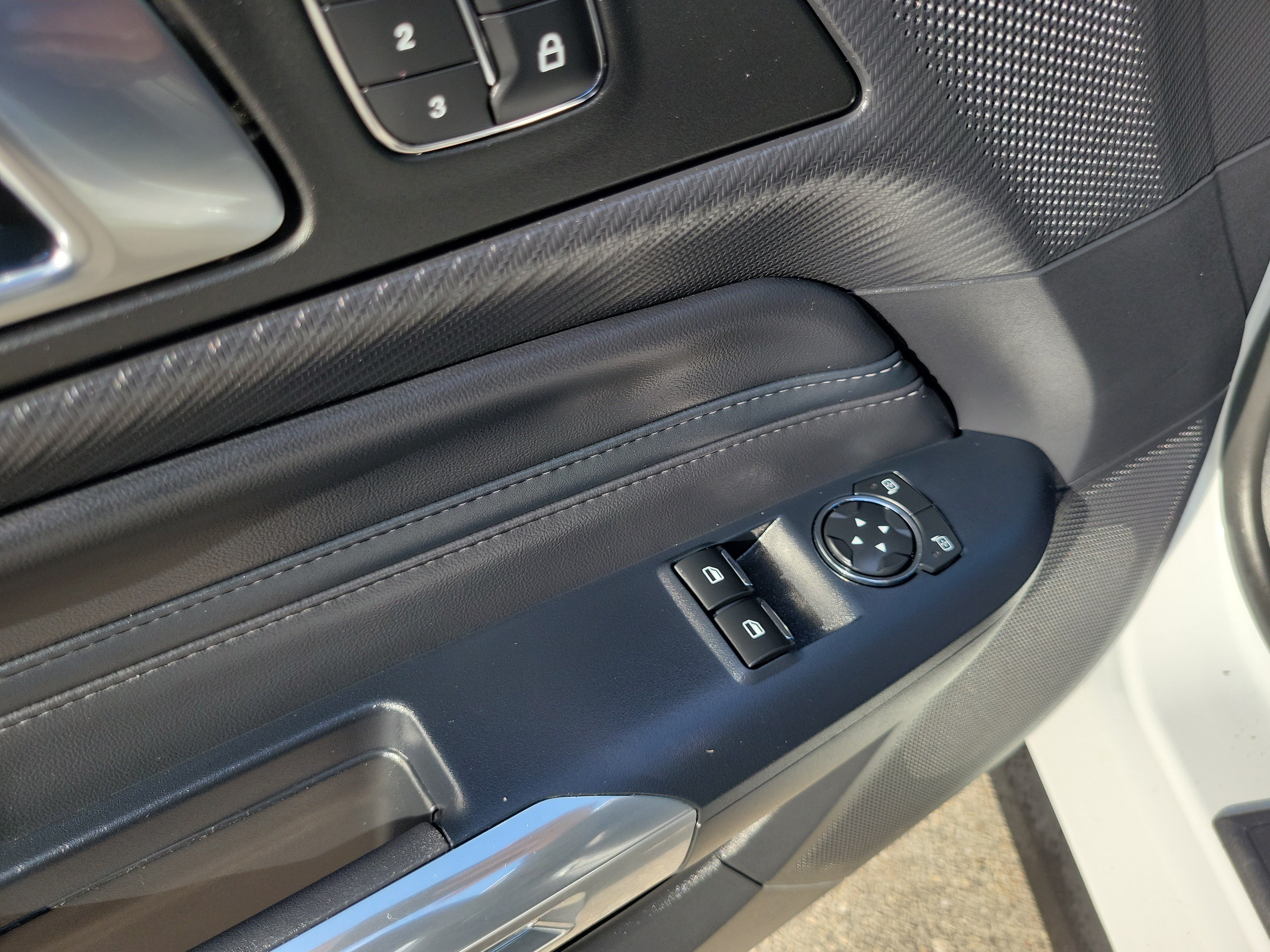 Used 2024 Ford Mustang Premium RWD image 25