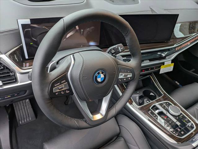 Used 2026 BMW X5 xDrive50e w/ Premium Package AWD/4WD image 3