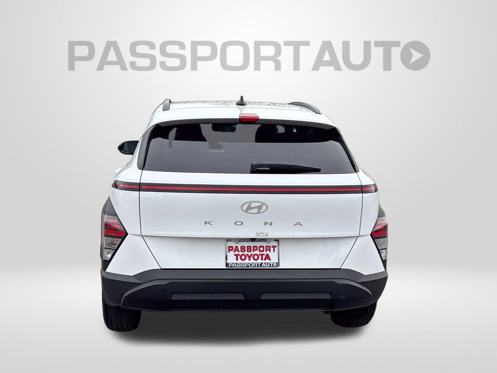 Used 2025 Hyundai Kona SEL image 6
