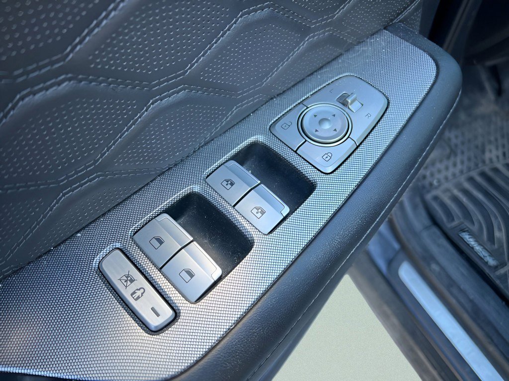 Used 2020 Hyundai Palisade Limited image 19