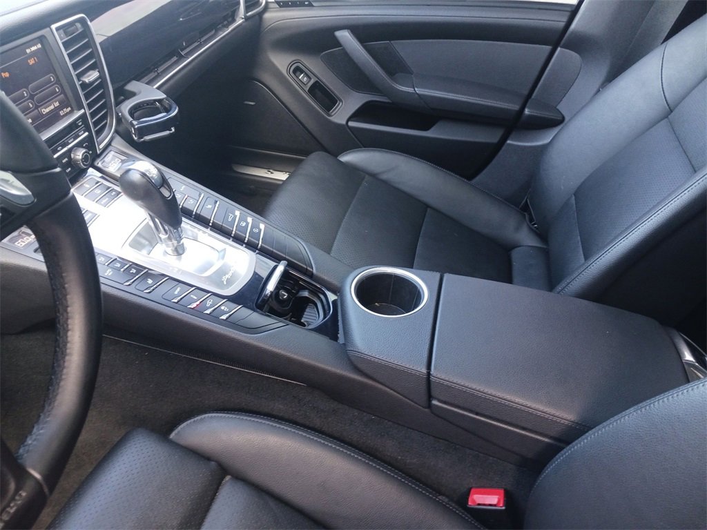 Used 2013 Porsche Panamera S image 11