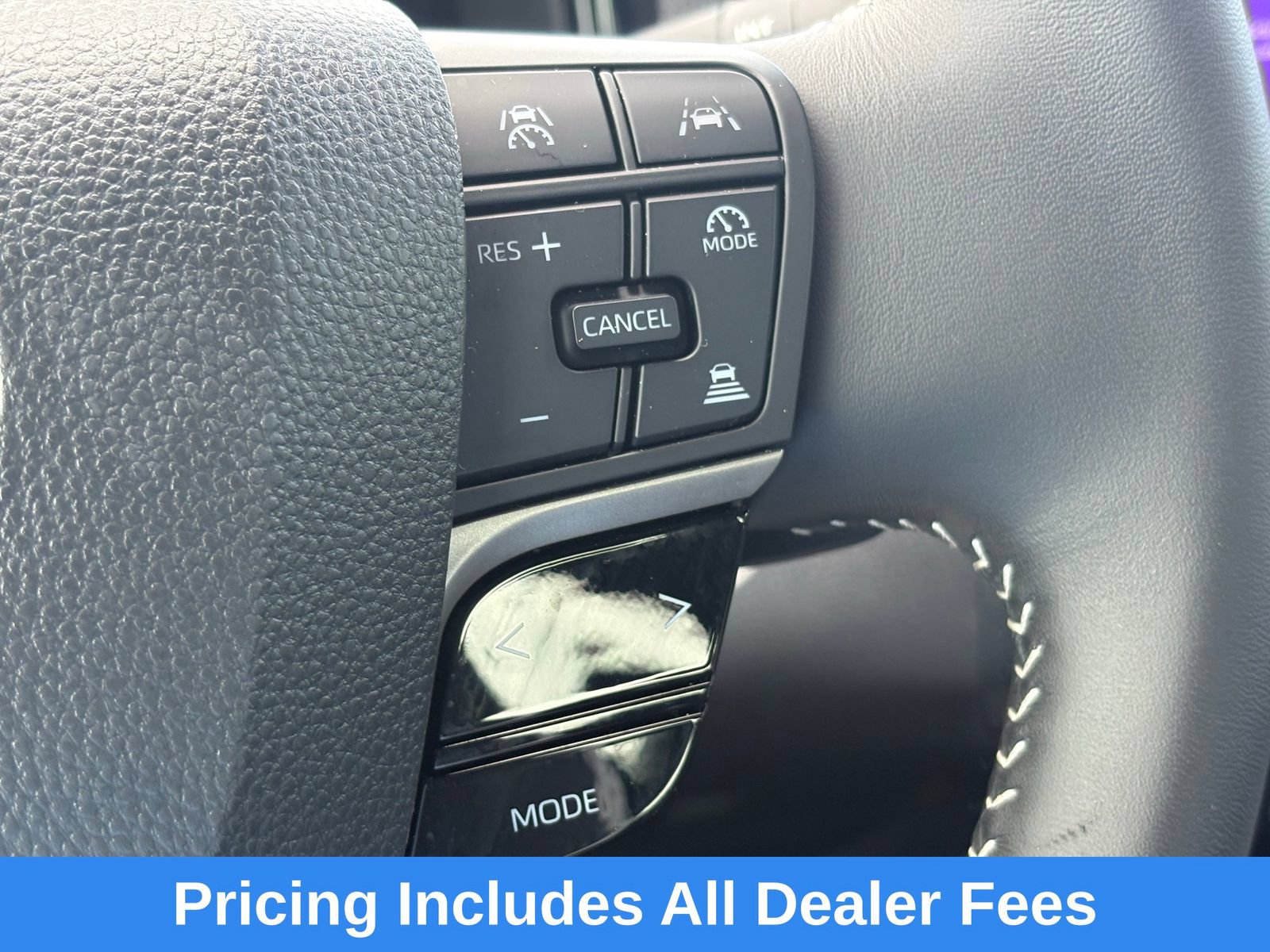 Used 2025 Toyota Camry SE FWD image 5