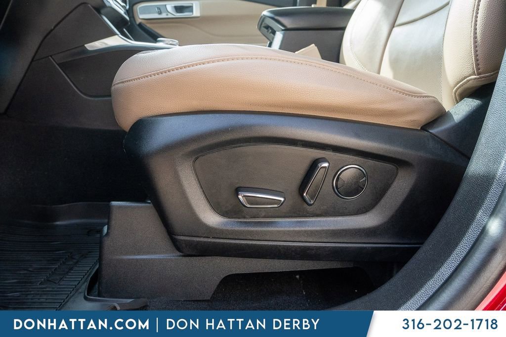 Used 2020 Ford Explorer Limited w/ Class III Trailer Tow Package image 17