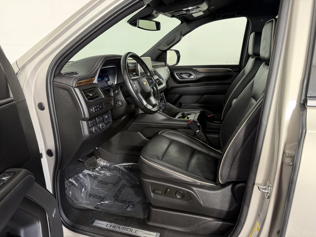 Used 2023 Chevrolet Tahoe Premier w/ Max Trailering Package AWD/4WD image 18