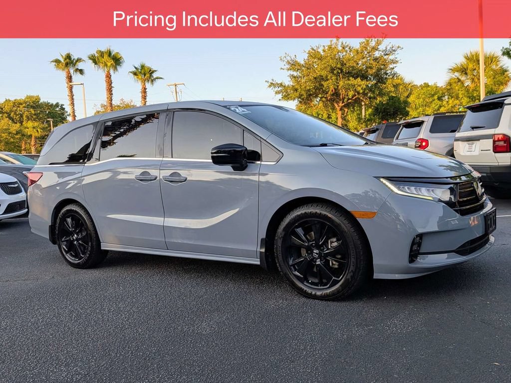Used 2024 Honda Odyssey Sport image 2