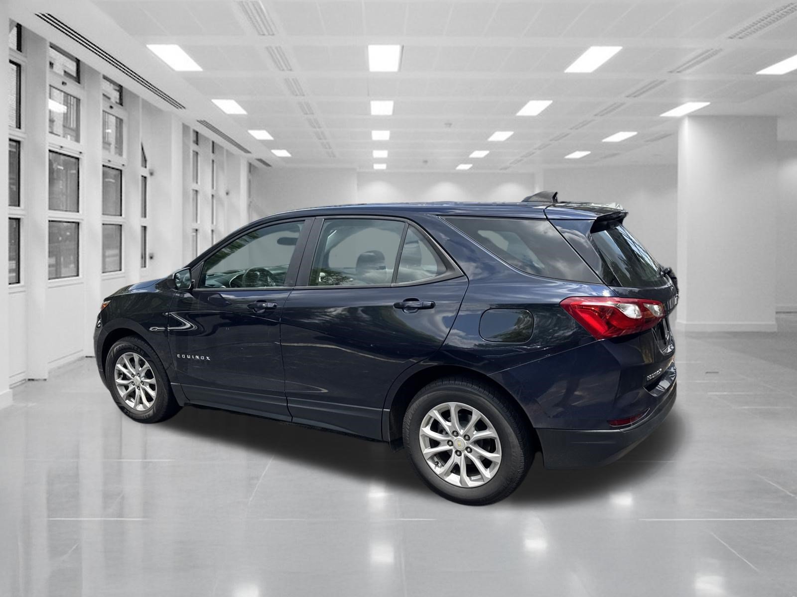 Used 2021 Chevrolet Equinox LS FWD image 7