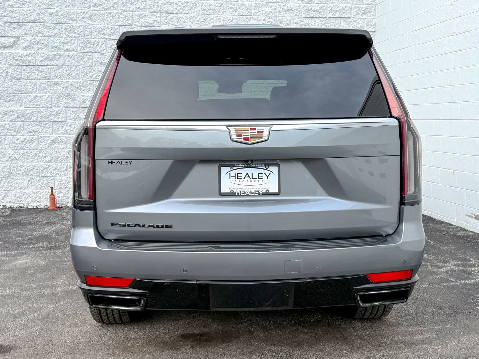Certified 2022 Cadillac Escalade Luxury image 6