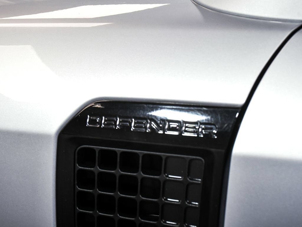 Used 2021 Land Rover Defender 90 X-Dynamic S AWD/4WD image 93