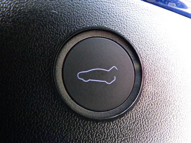 Used 2023 Tesla Model 3 Standard Range RWD image 11