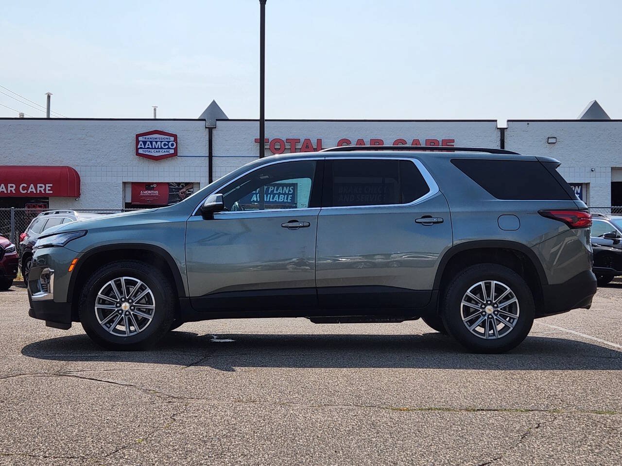 Used 2023 Chevrolet Traverse LT w/ LPO, Floor Liner Package AWD/4WD image 8