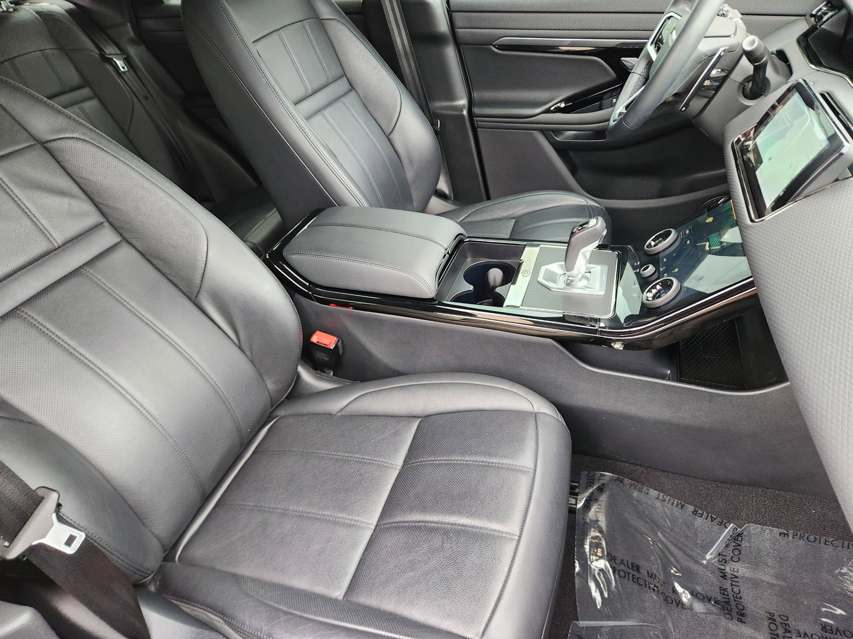 Certified 2023 Land Rover Range Rover Evoque R-Dynamic S AWD/4WD image 9