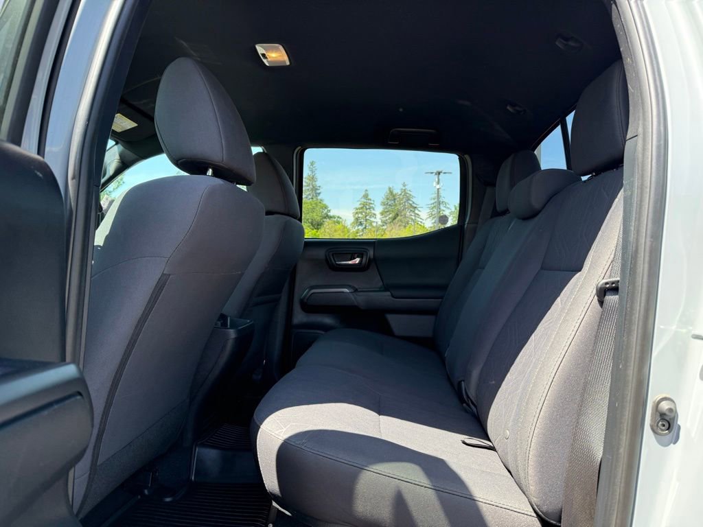 Used 2019 Toyota Tacoma TRD Off-Road AWD/4WD image 15