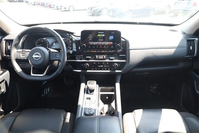 Certified 2024 Nissan Pathfinder SL image 25