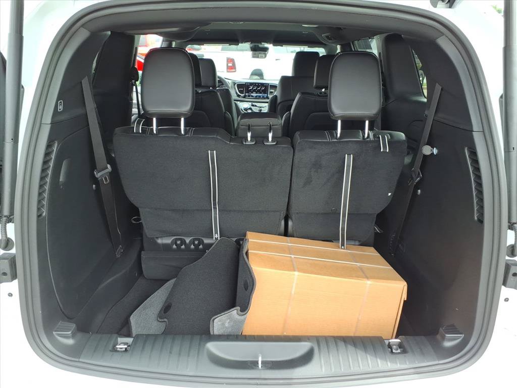 New 2027 Chrysler Pacifica LX FWD image 15