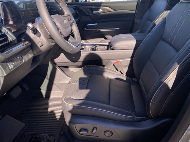 New 2026 Chevrolet Traverse High Country w/ LPO, Floor Liner Package image 24
