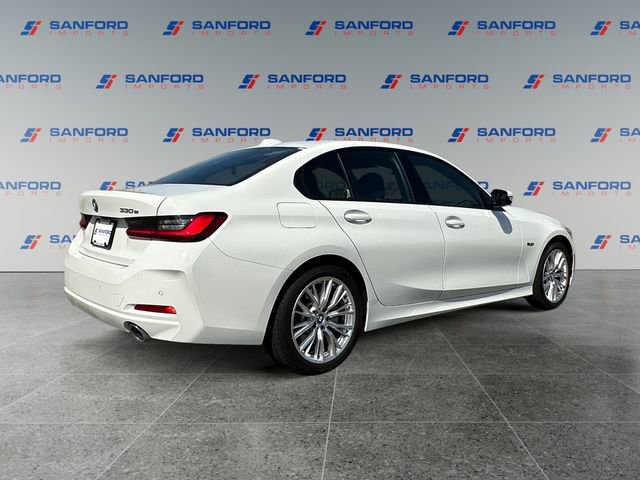 Used 2023 BMW 330e xDrive w/ Premium Package image 5