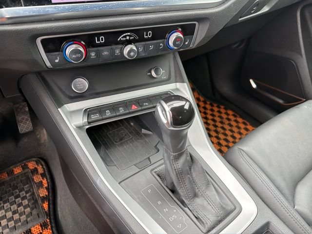 Used 2020 Audi Q3 2.0T Premium Plus w/ Premium Plus Package AWD/4WD image 9