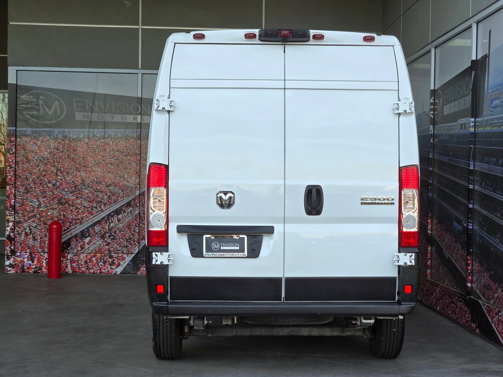 Used 2025 RAM ProMaster 2500 w/ Convenience Group FWD image 6