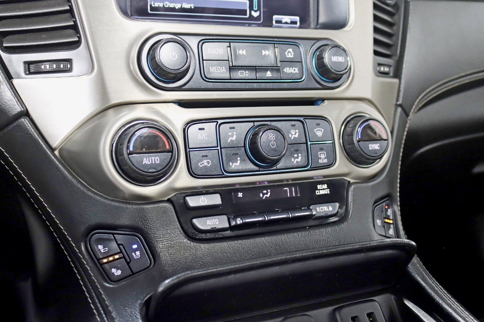 Used 2018 GMC Yukon Denali w/ Denali Ultimate Package image 25