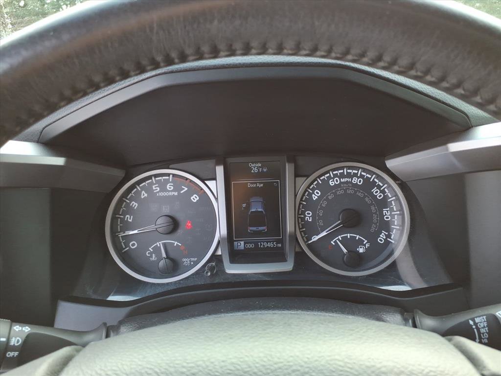 Used 2017 Toyota Tacoma Limited image 17