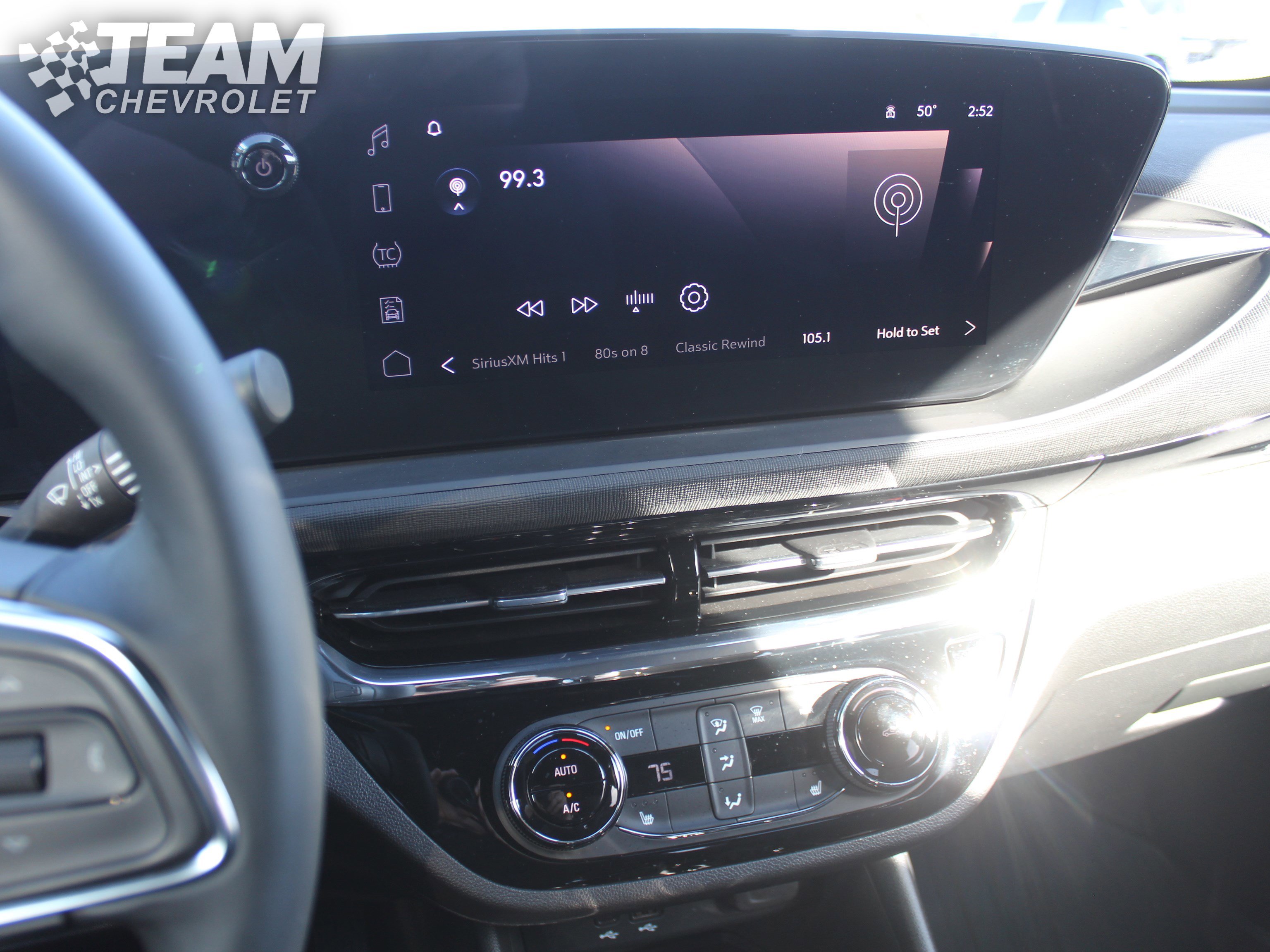 Certified 2025 Buick Envista Sport Touring w/ Convenience I Package image 15