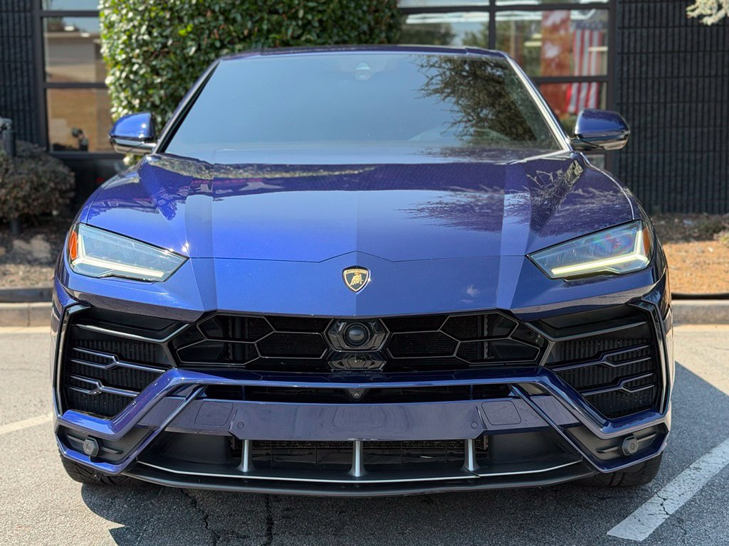 Used 2021 Lamborghini Urus AWD/4WD image 3