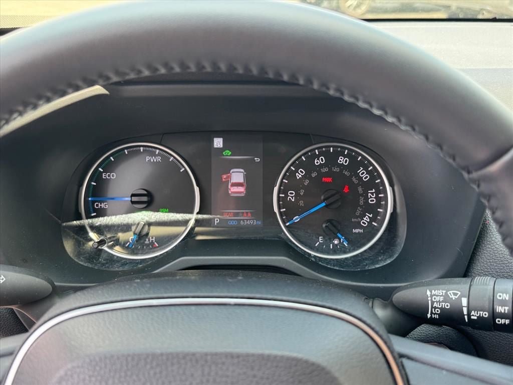 Used 2022 Toyota RAV4 XLE Premium AWD/4WD image 24