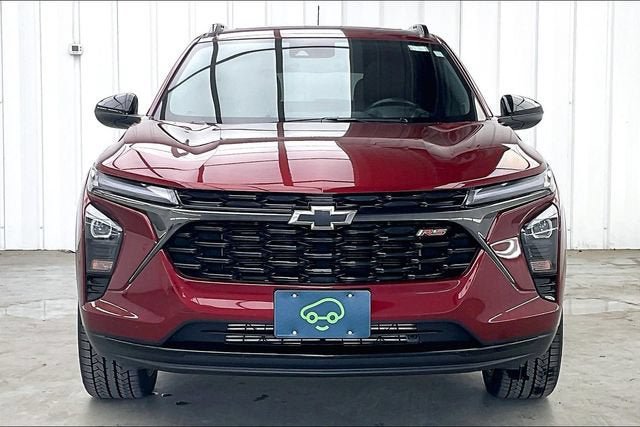Certified 2024 Chevrolet Trax RS w/ Sunroof Package FWD image 3